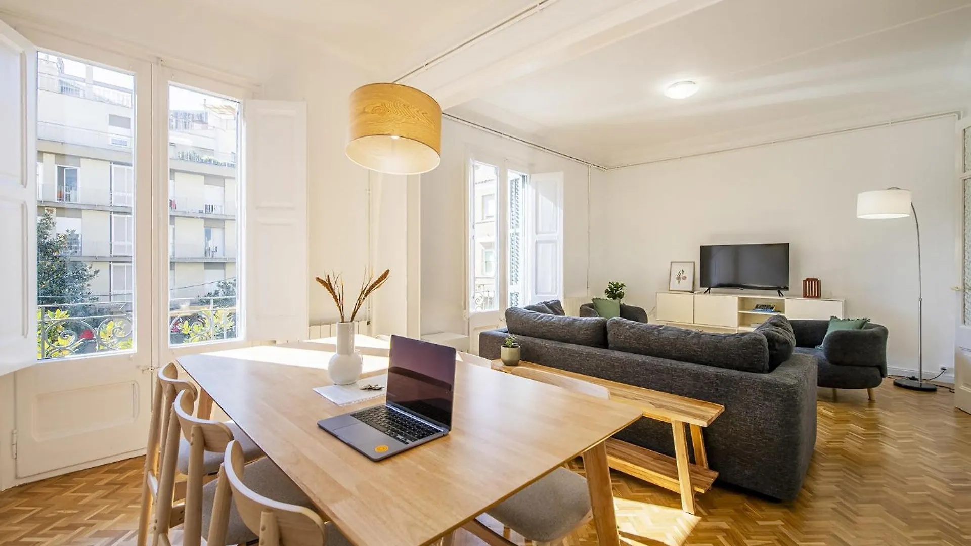 Cycle Haven Apt In Girona Center
