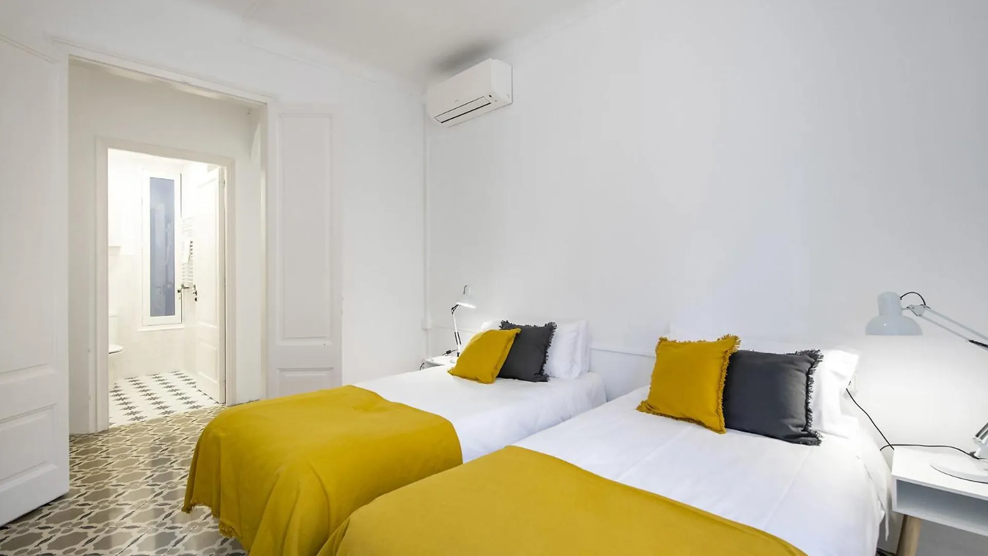 Cycle Haven Apt In Girona Center